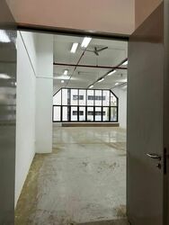 Sindo Industrial Building (D13), Factory #570960921